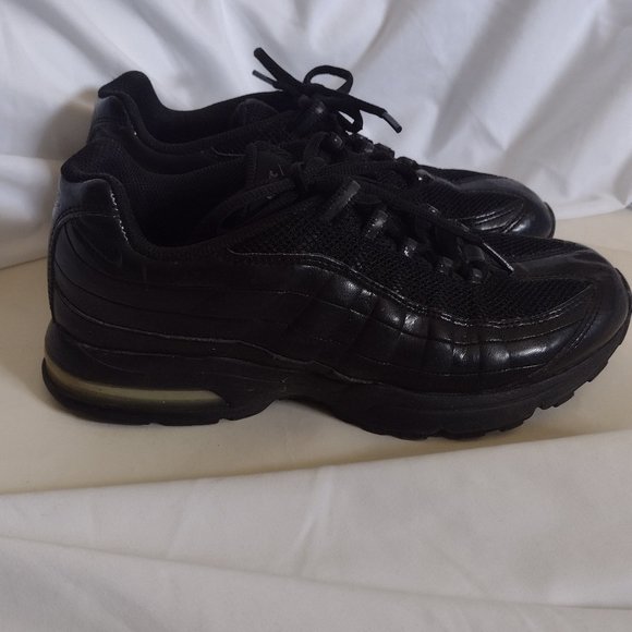 Women's Nike Air Max 95 - Picture 2 of 7